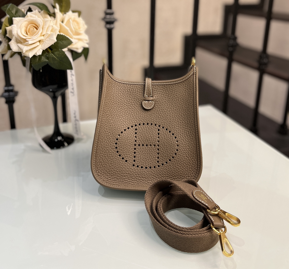 EVELYNE CC18 29